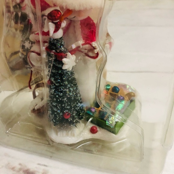 Hallmark Keepsake Christmas Tree Ornament Decorating Snow Lady - Picture 3 of 6